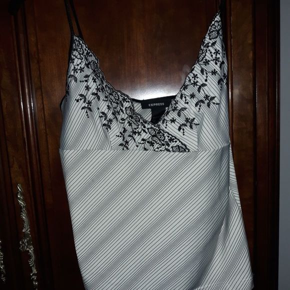 Express Camisole Shirt Womens Black white Stripes Floral Size Medium - Picture 9 of 9
